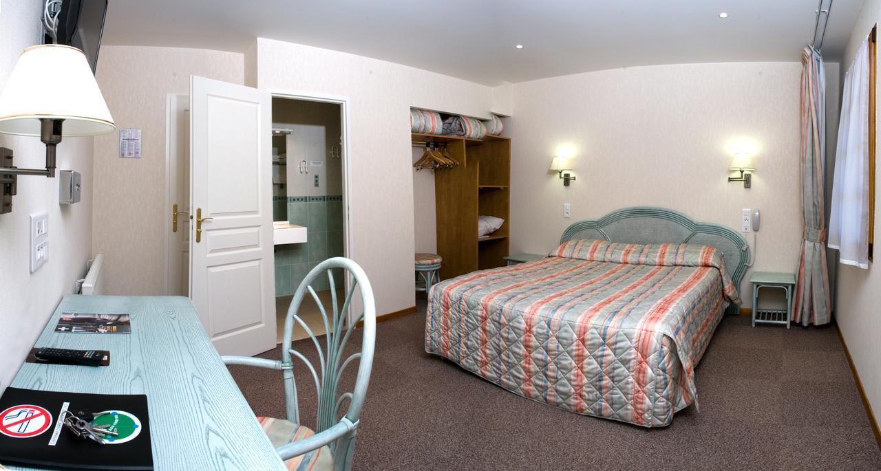 Hotel De Normandie Conches-en-Ouche Екстер'єр фото