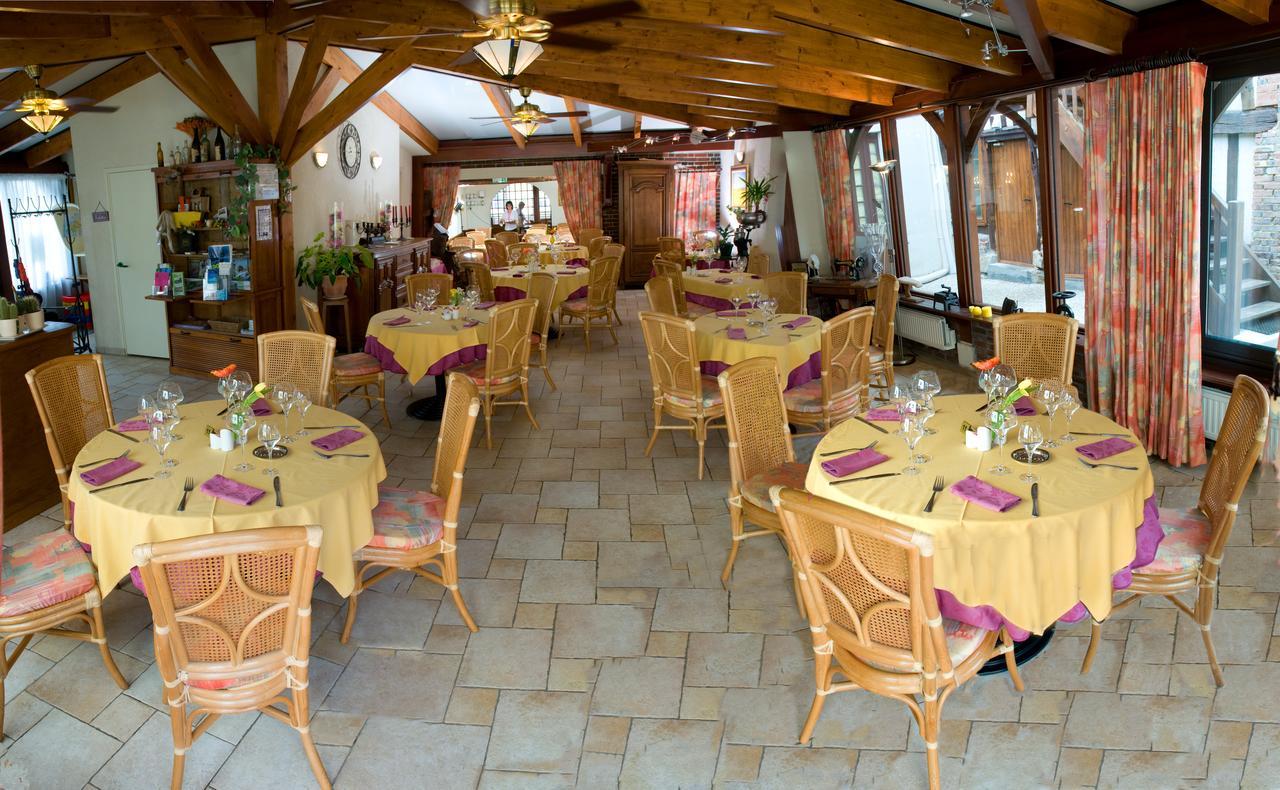 Hotel De Normandie Conches-en-Ouche Екстер'єр фото